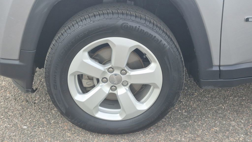 Used 2019 Jeep Compass Latitude w/ Popular Equipment Group image 16