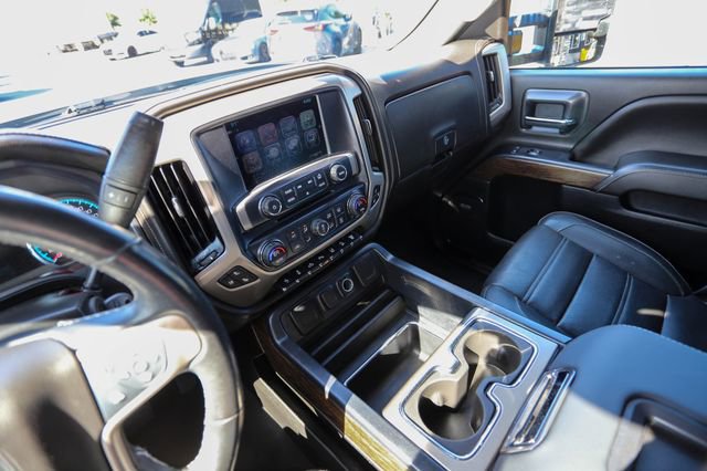 Used 2019 GMC Sierra 2500 Denali w/ Duramax Plus Package AWD/4WD image 48