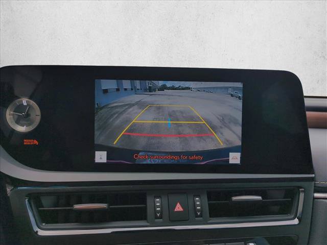 Used 2025 Lexus ES 300h w/ Premium Package FWD image 13