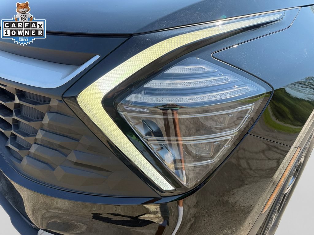 Certified 2025 Kia Sportage LX AWD/4WD image 22