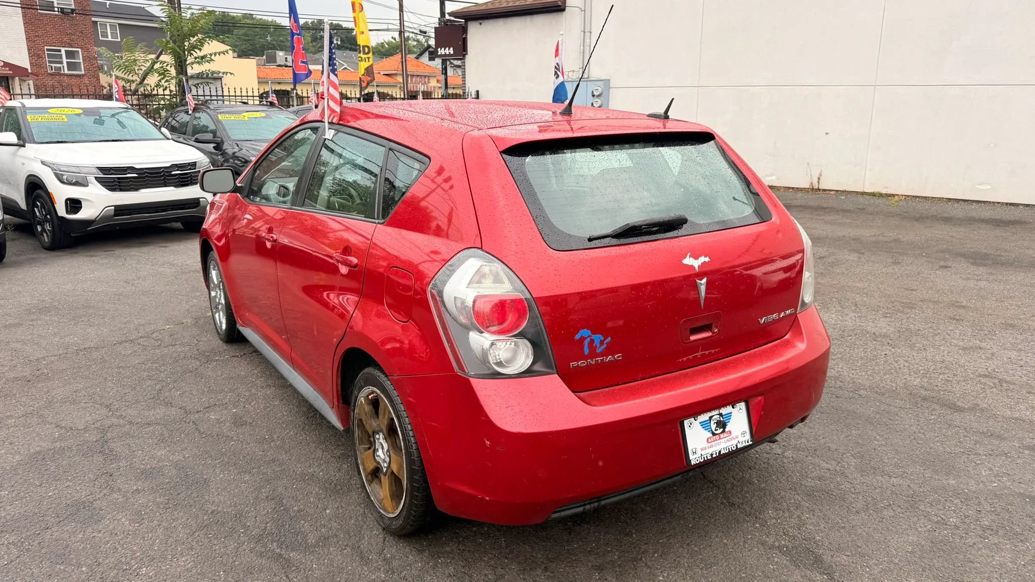 Used 2009 Pontiac Vibe AWD w/ Sun And Sound Package image 5