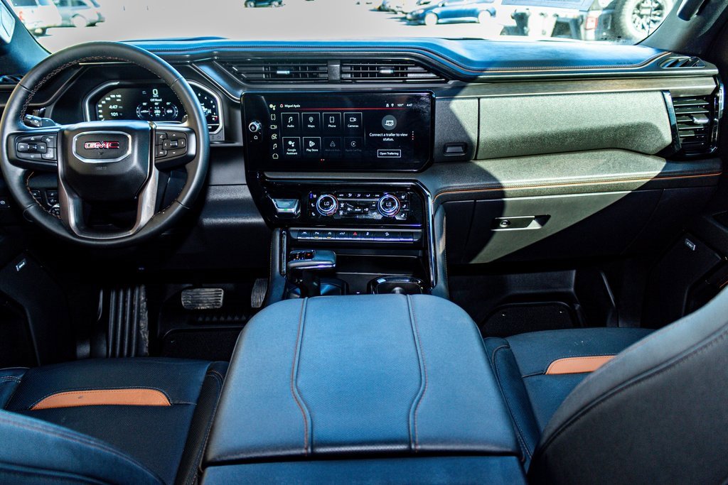 Used 2024 GMC Sierra 1500 AT4 w/ Technology Package image 11