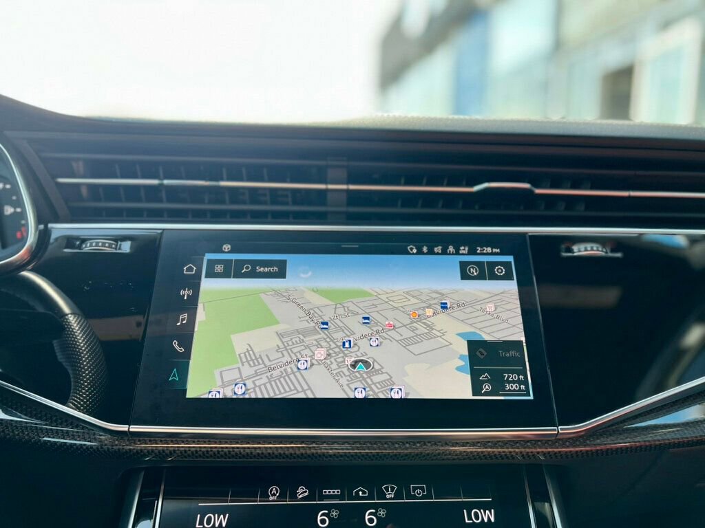 Used 2021 Audi SQ8 Prestige w/ Prestige Package image 28