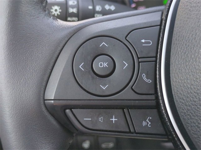 Used 2021 Toyota RAV4 XLE Premium image 25