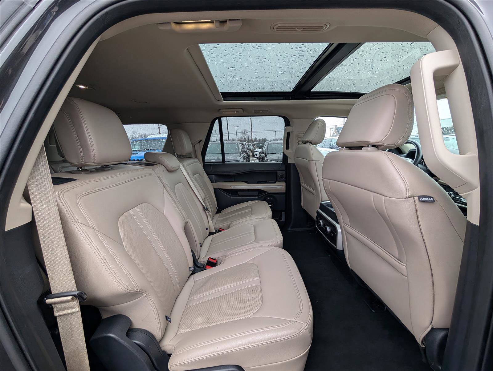 Used 2024 Ford Expedition Max Limited image 11
