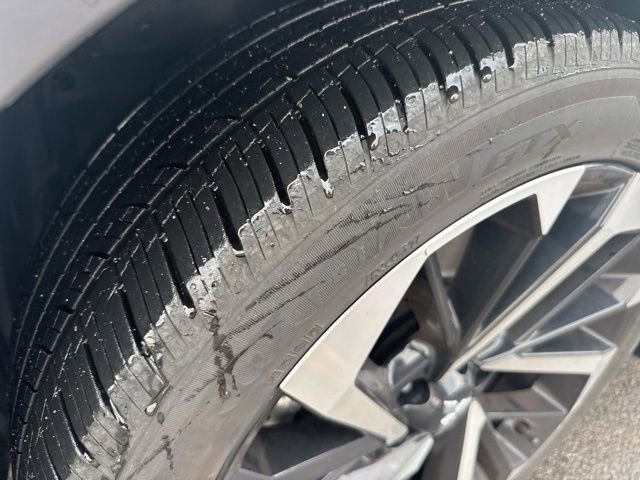 Used 2024 Mitsubishi Outlander SEL image 11