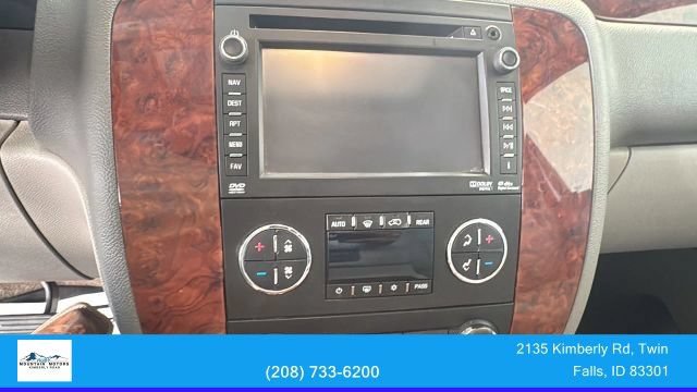 Used 2014 Chevrolet Suburban LTZ AWD/4WD image 23
