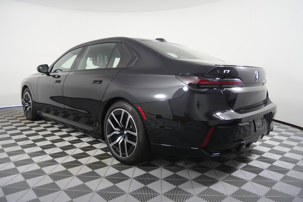 Used 2026 BMW i7 eDrive50 image 5