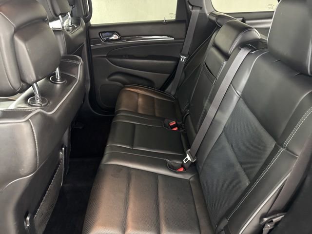 Used 2020 Jeep Grand Cherokee Overland AWD/4WD image 30