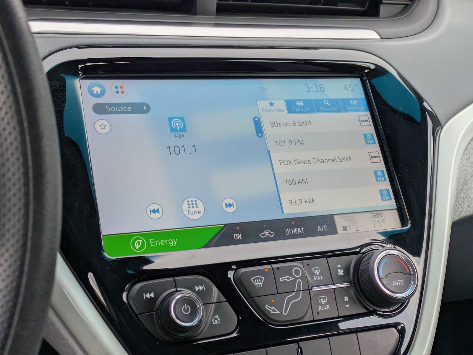 Used 2020 Chevrolet Bolt LT image 29