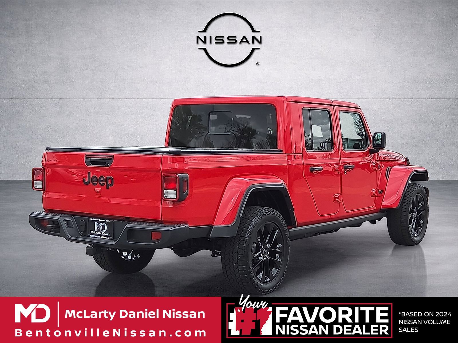 Used 2025 Jeep Gladiator Sport AWD/4WD image 5