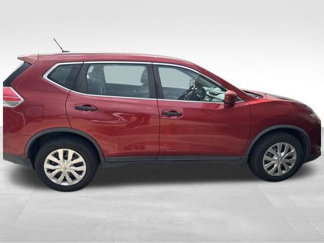 Used 2016 Nissan Rogue S FWD image 8