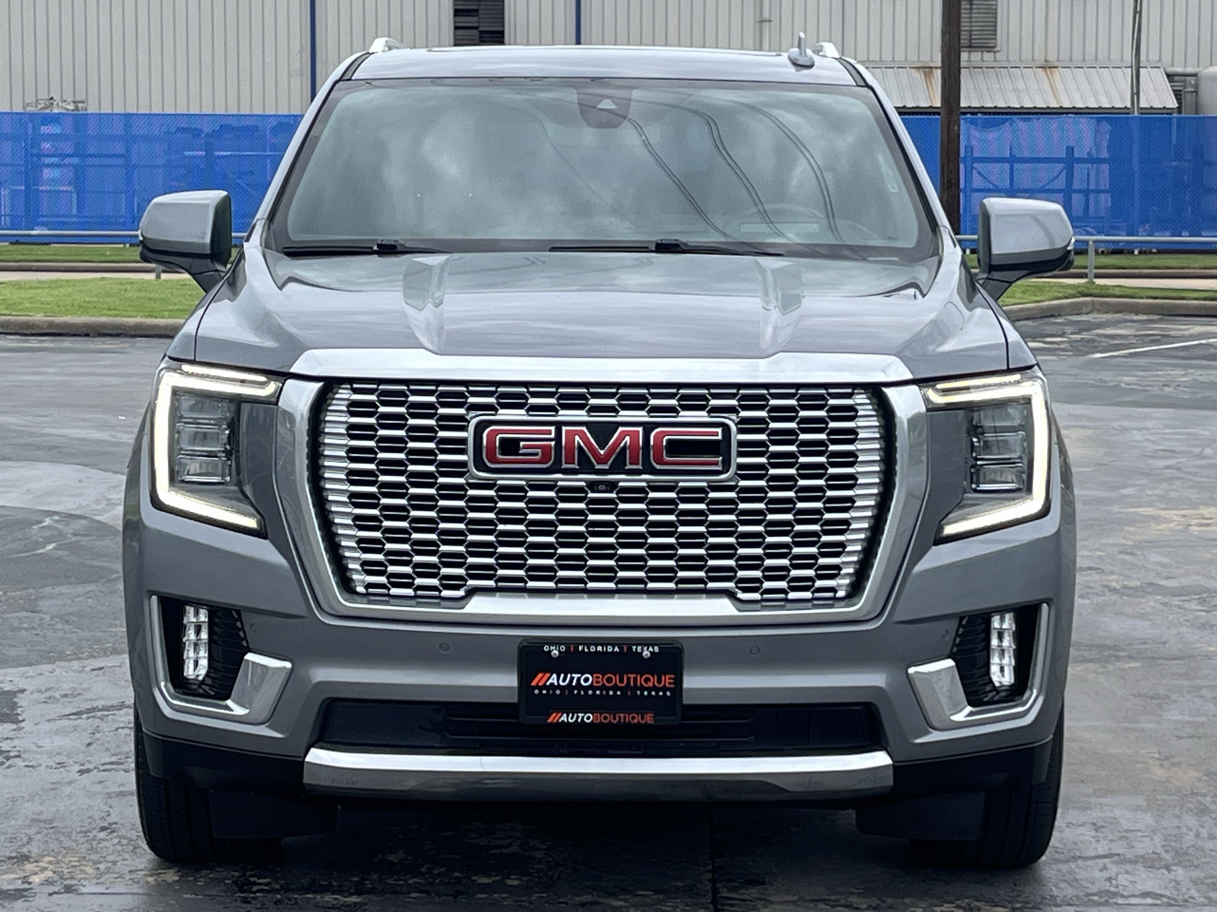 Used 2022 GMC Yukon Denali AWD/4WD image 6