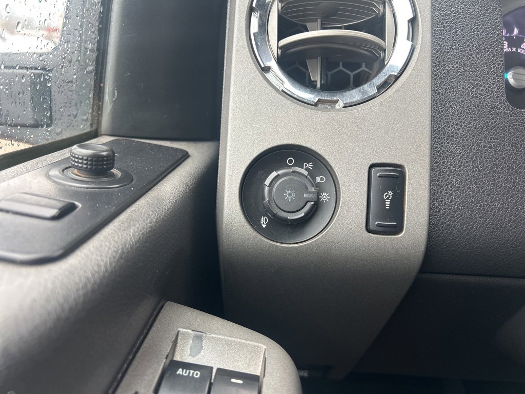 Used 2012 Ford F250 Lariat image 12
