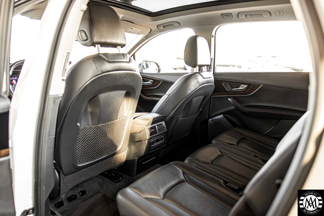 Used 2017 Audi Q7 3.0T Premium Plus image 35