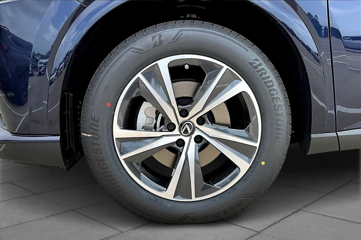 New 2025 Lexus RX 350 Premium FWD image 11