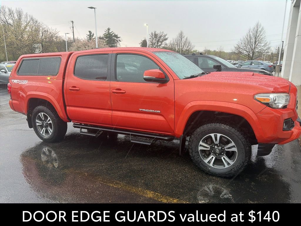 Used 2018 Toyota Tacoma TRD Sport AWD/4WD image 7