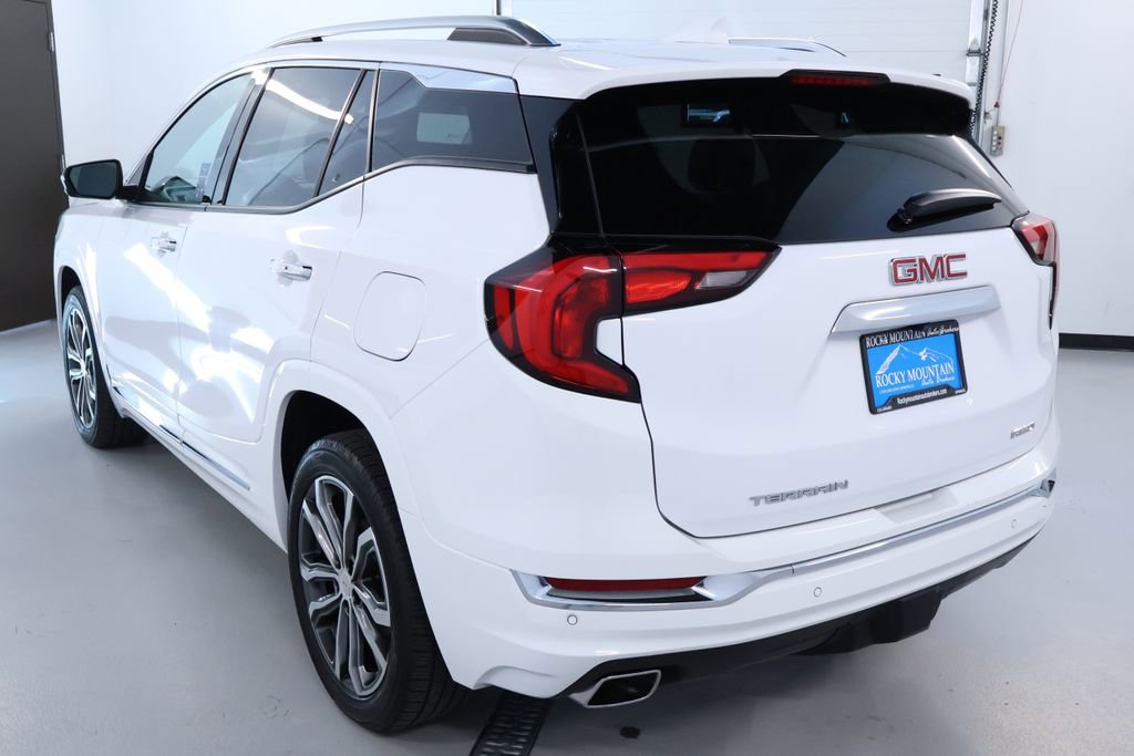 Used 2020 GMC Terrain Denali w/ Denali Premium Package image 5