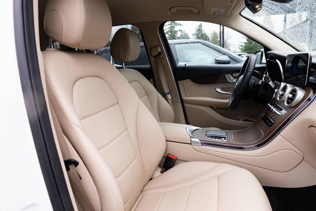 Used 2022 Mercedes-Benz GLC 300 4MATIC image 24