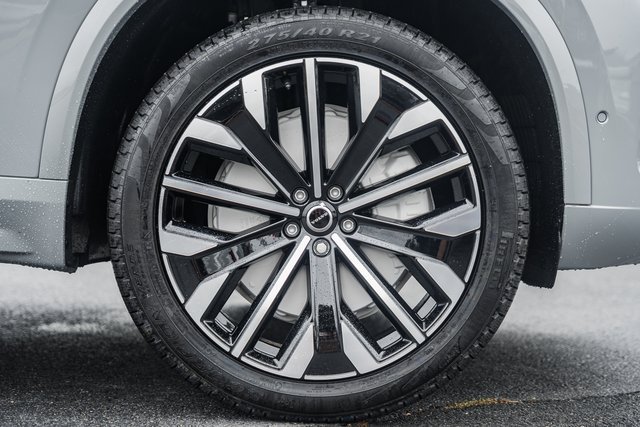 Used 2026 Volvo XC90 B6 Plus w/ Protection Package Premier AWD/4WD image 16