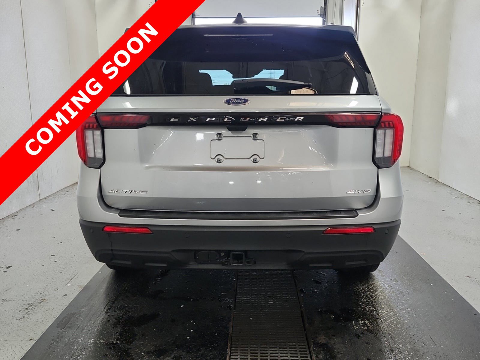 Used 2025 Ford Explorer Active image 4
