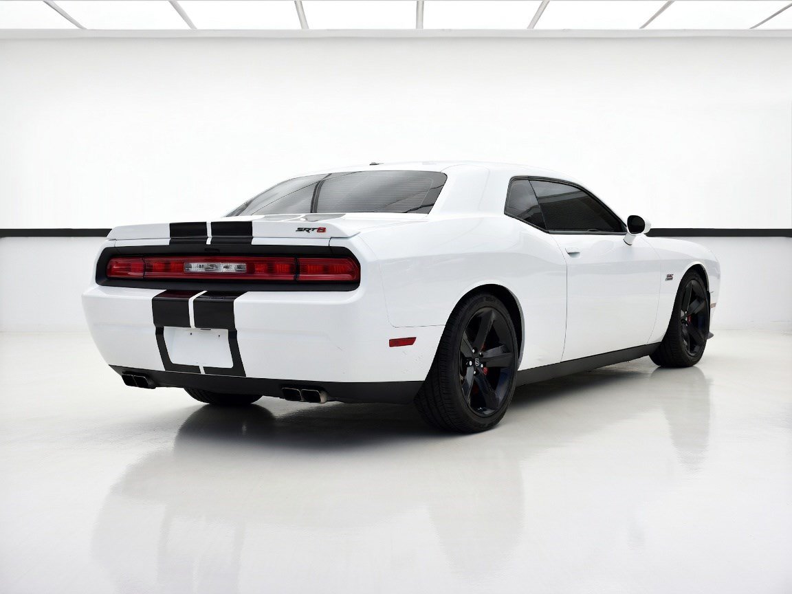 Used 2012 Dodge Challenger SRT8 RWD image 4