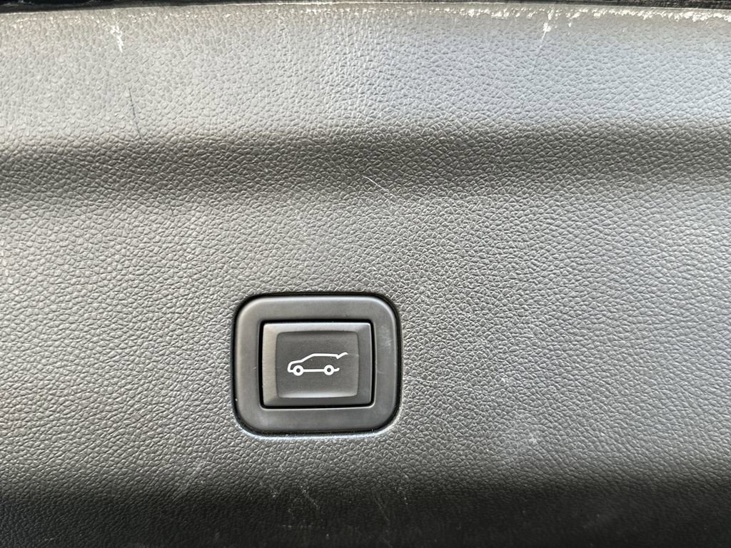 Certified 2023 Chevrolet Tahoe Z71 w/ Z71 Off-Road Package image 33