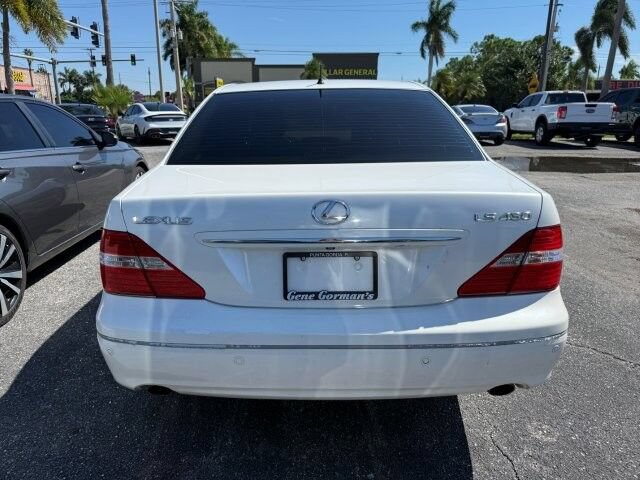 Used 2005 Lexus LS 430 RWD image 4