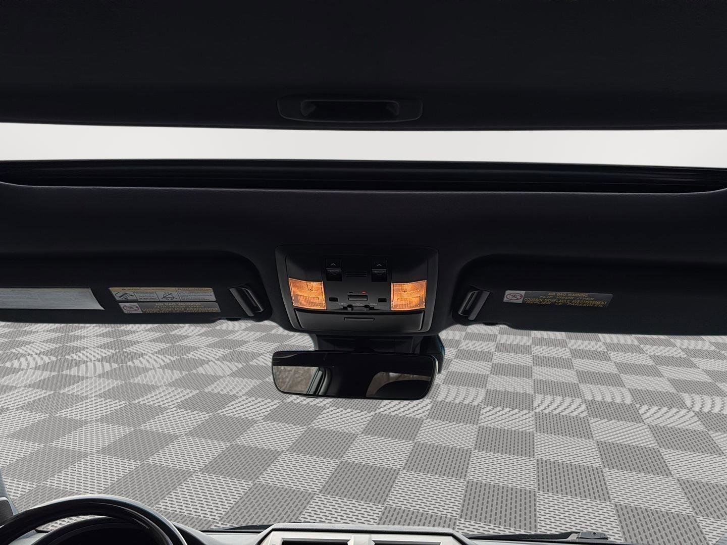 Used 2021 Lexus GX 460 Premium w/ Accessory Package image 11