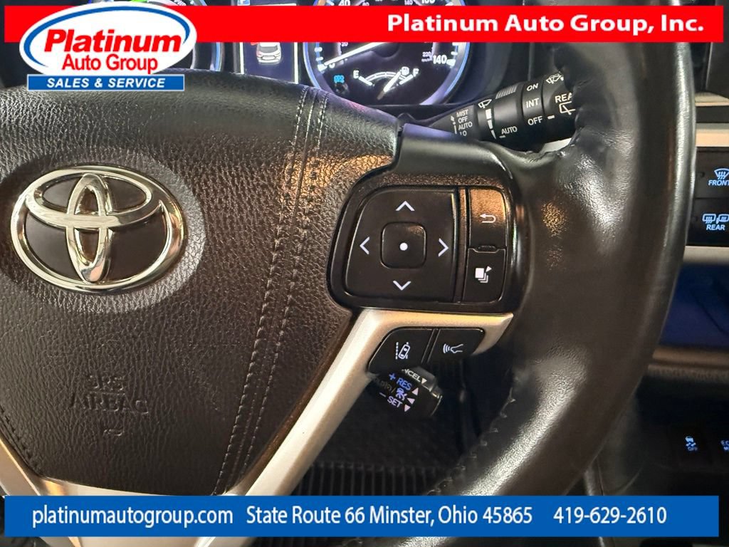 Used 2019 Toyota Highlander Limited Platinum AWD/4WD image 17
