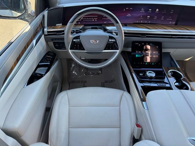 Certified 2025 Cadillac Escalade ESV Sport Platinum image 14