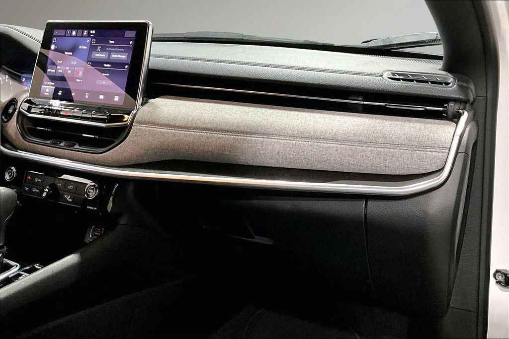 Used 2023 Jeep Compass Sport image 25