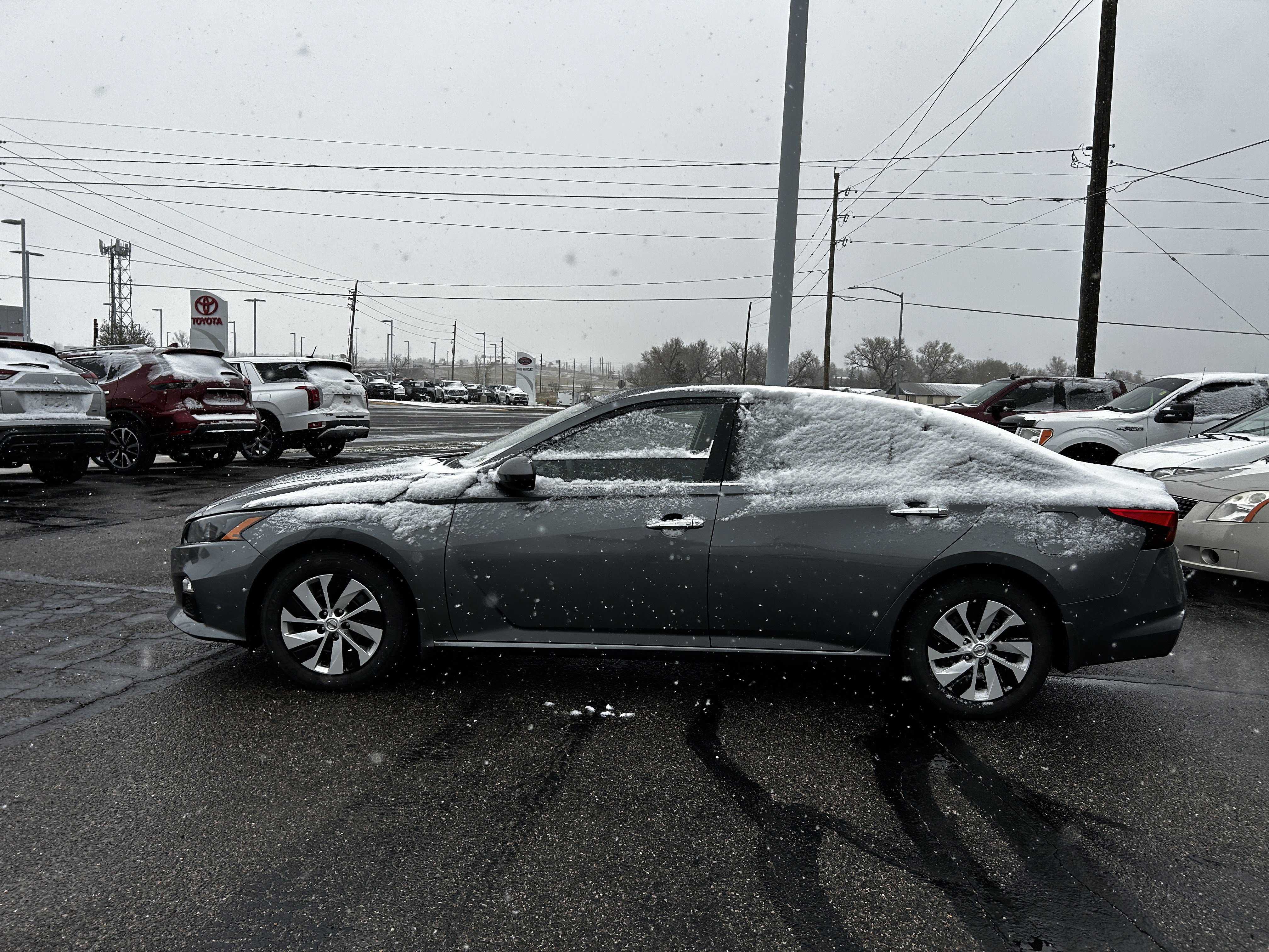 Used 2022 Nissan Altima 2.5 S image 2