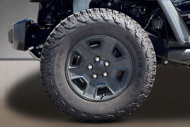 Used 2022 Jeep Gladiator Mojave w/ LED Lighting Group image 8