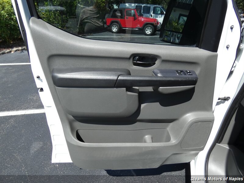 Used 2021 Nissan NV 2500 SV RWD image 39
