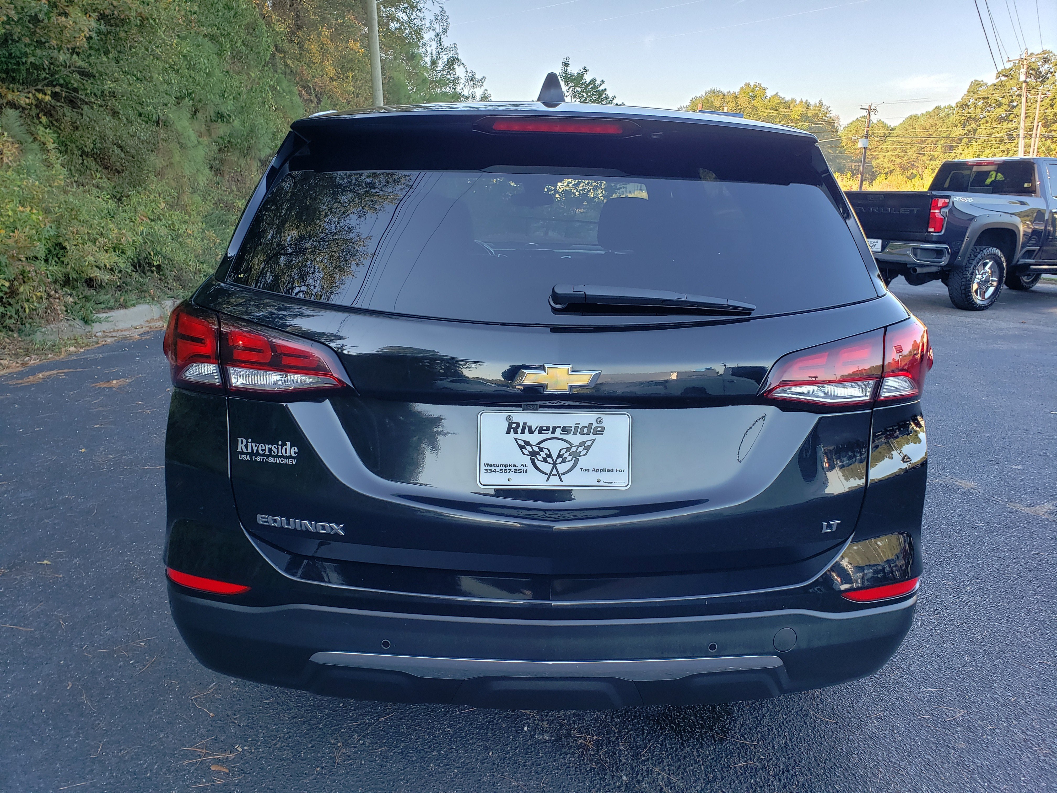 Used 2022 Chevrolet Equinox LT w/ Driver Convenience Package image 7