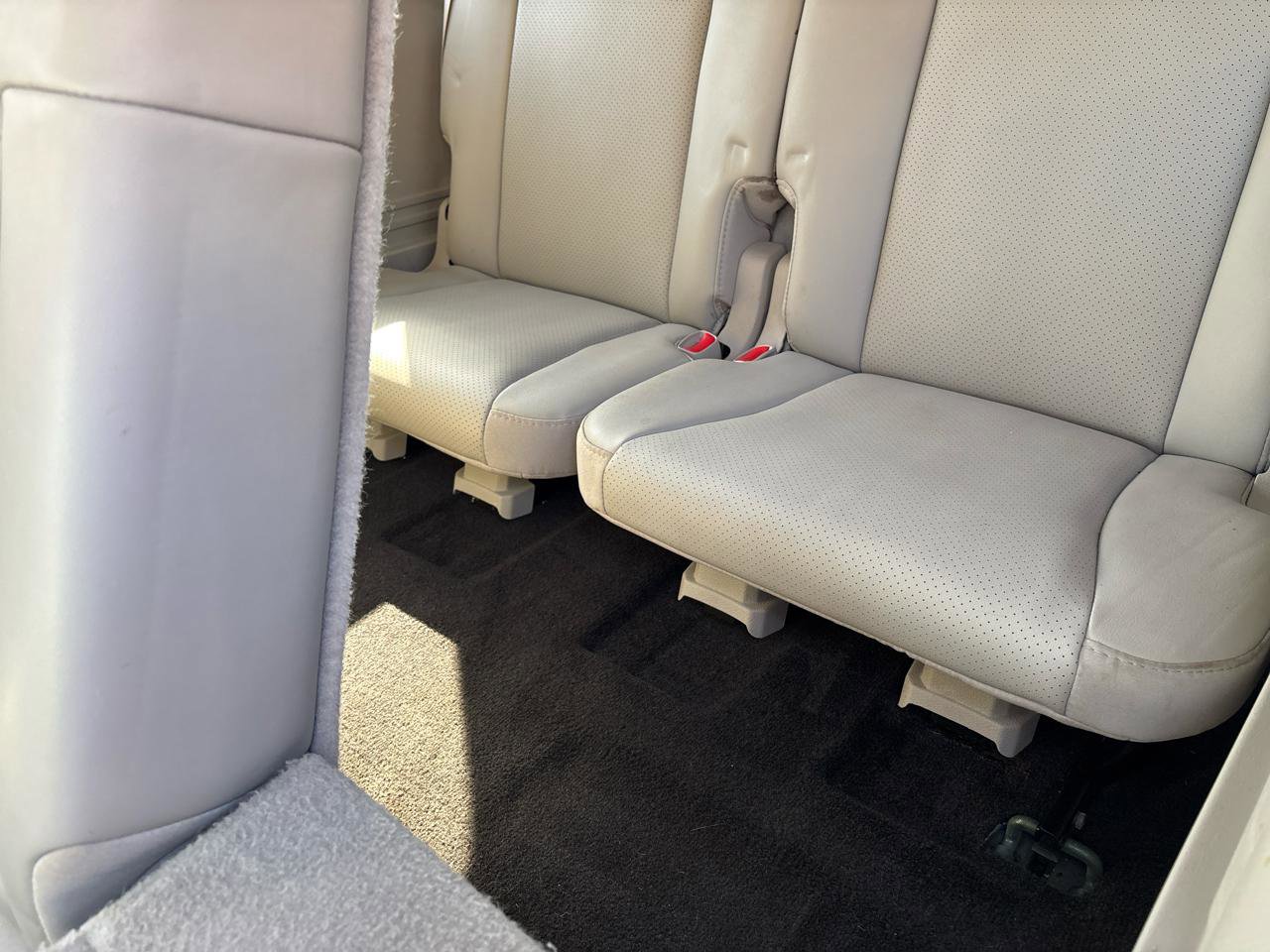 Used 2007 Jeep Commander Limited w/ Trailer Tow Group IV image 21