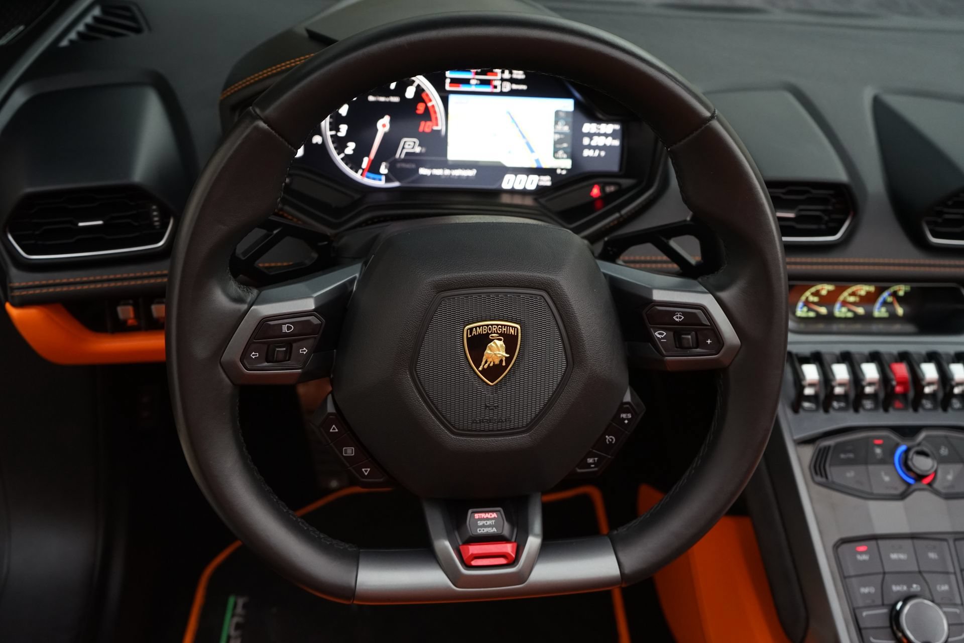 Used 2019 Lamborghini Huracan LP 580-2 RWD image 15
