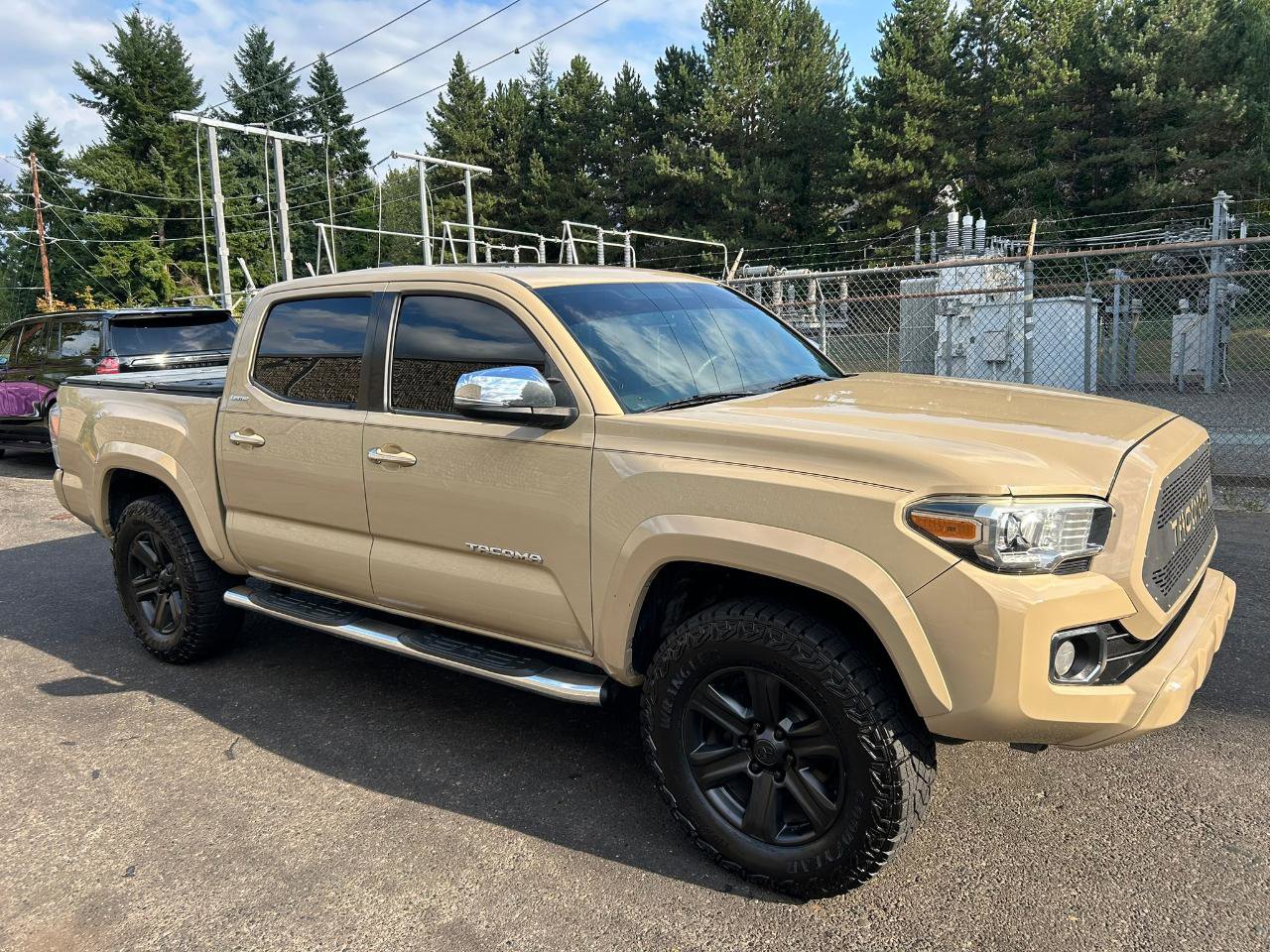 Used 2016 Toyota Tacoma Limited w/ Towing Package AWD/4WD image 3