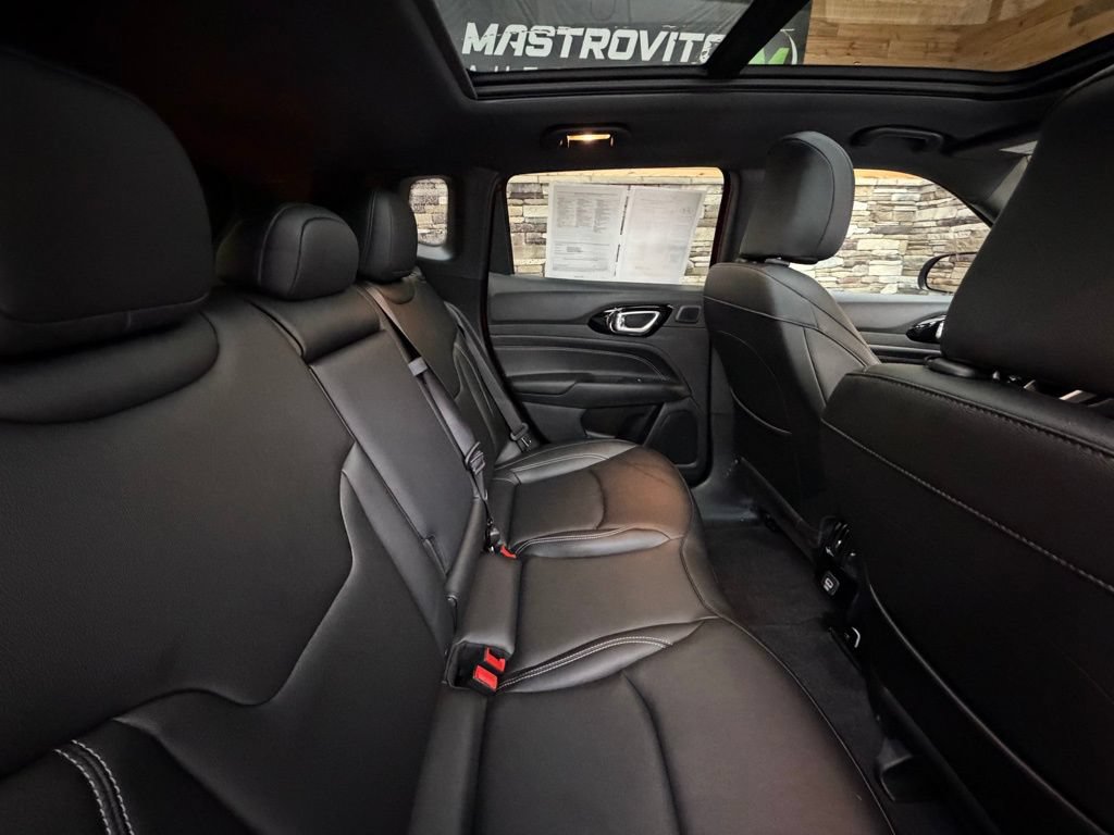 Used 2024 Jeep Compass Limited w/ High Altitude Package AWD/4WD image 33