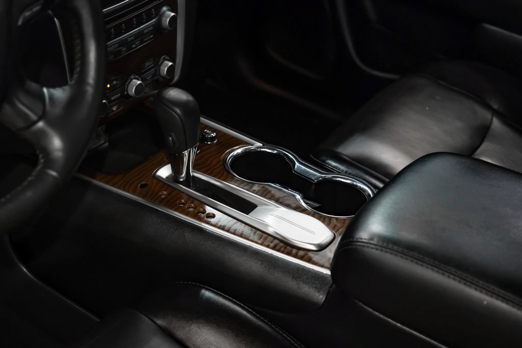 Used 2020 Nissan Pathfinder Platinum FWD image 29