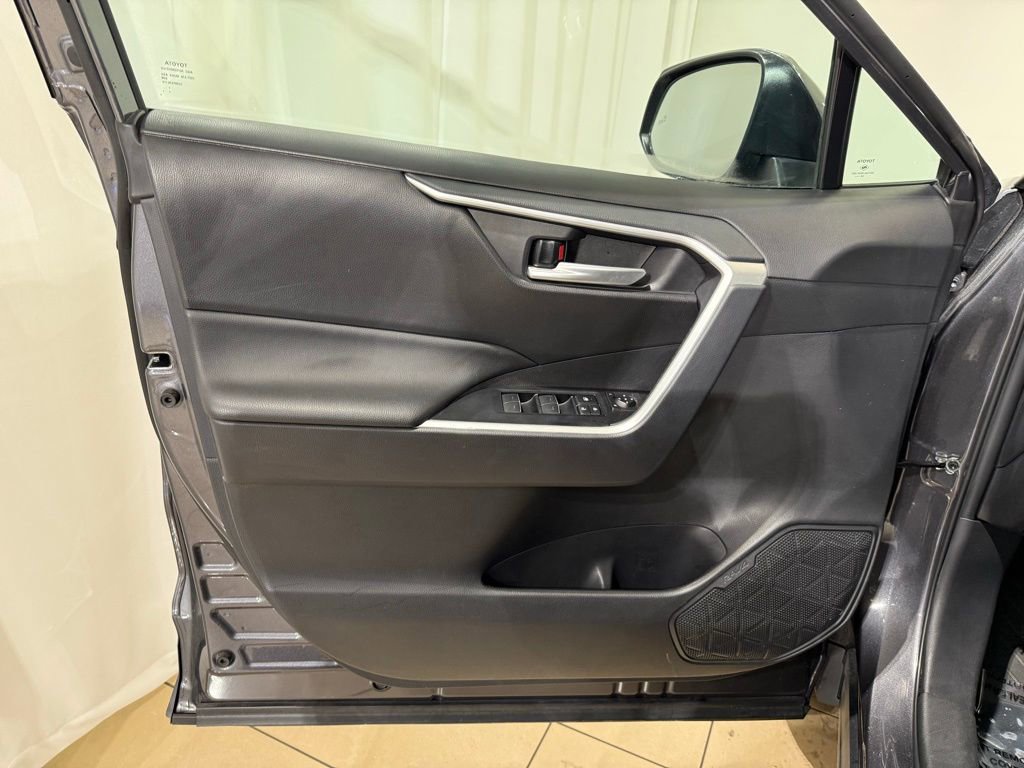 Certified 2025 Toyota RAV4 XLE image 15
