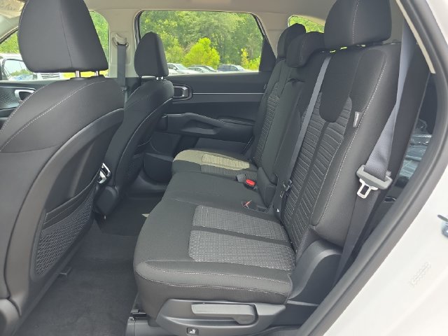 New 2026 Kia Sorento LX FWD image 5