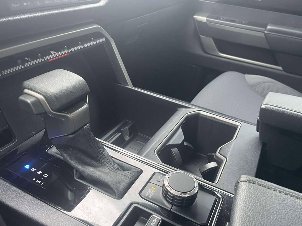 Used 2022 Toyota Tundra SR5 w/ SR5 Convenience Package image 30