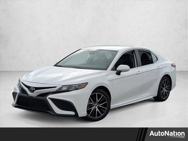 Used 2024 Toyota Camry SE