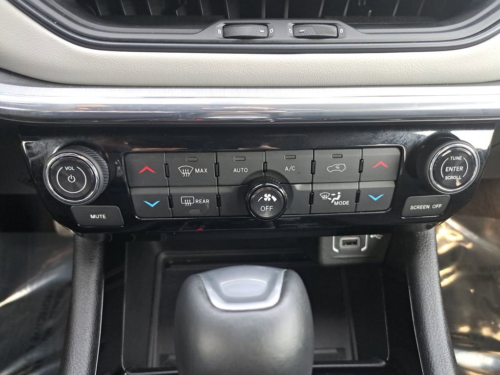 Certified 2023 Jeep Compass Limited w/ Elite Group AWD/4WD image 22