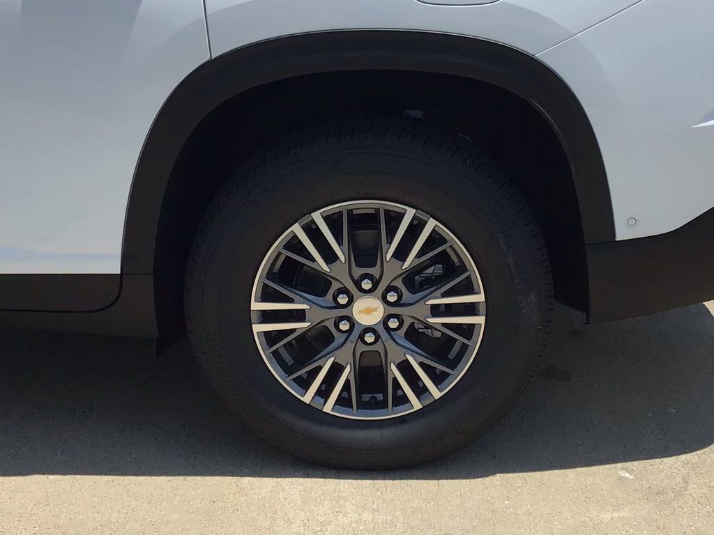 New 2025 Chevrolet Traverse LT w/ Enhanced Driving Package image 39