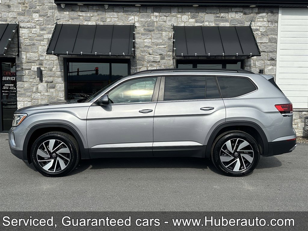 Used 2025 Volkswagen Atlas SE image 9