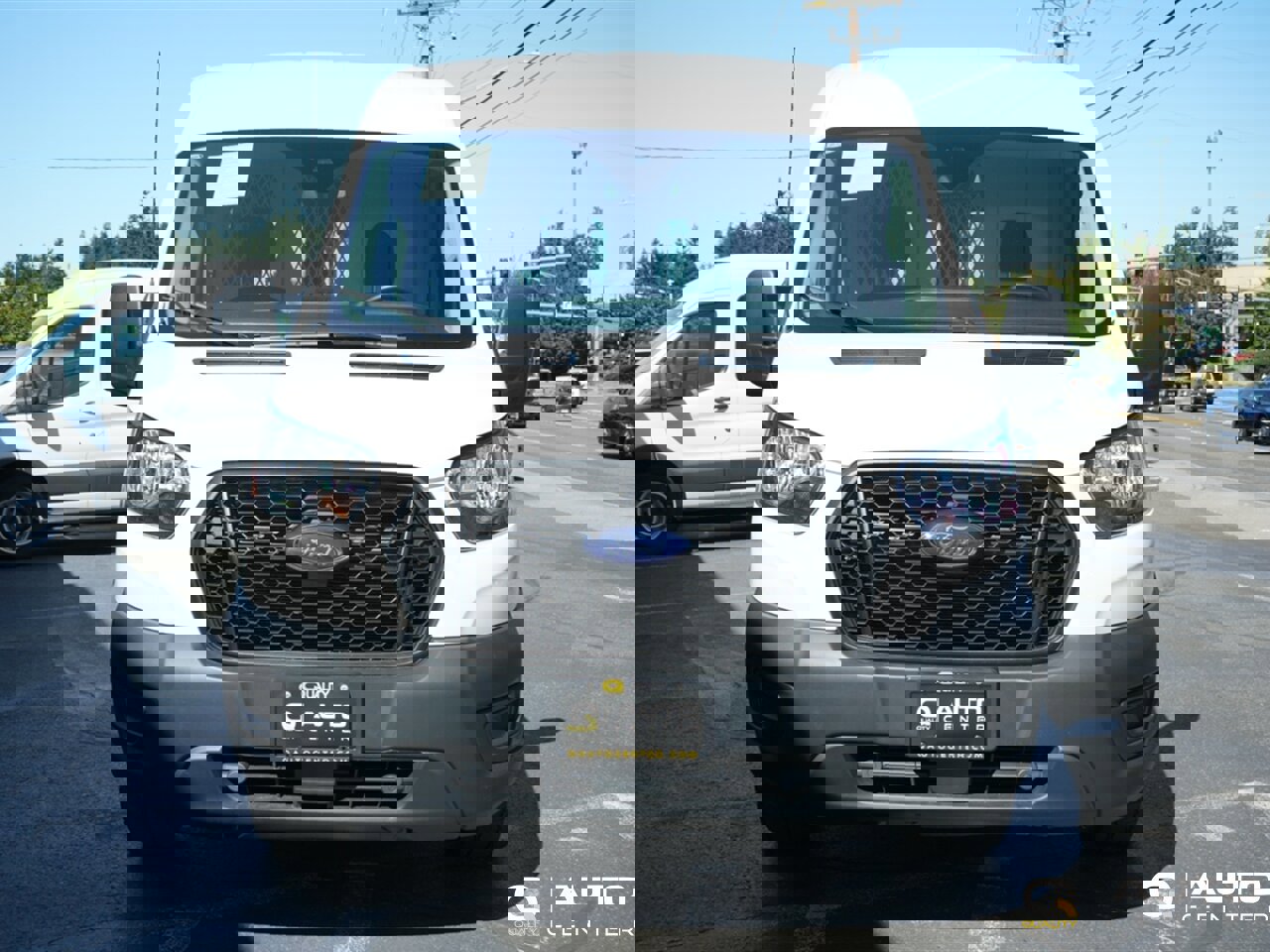 Used 2023 Ford Transit 250 Medium Roof image 2