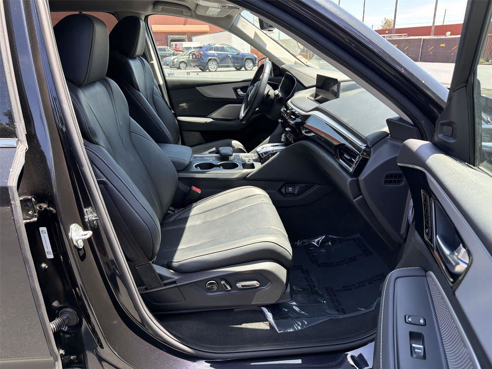 Certified 2023 Acura MDX w/ Technology Package FWD image 15